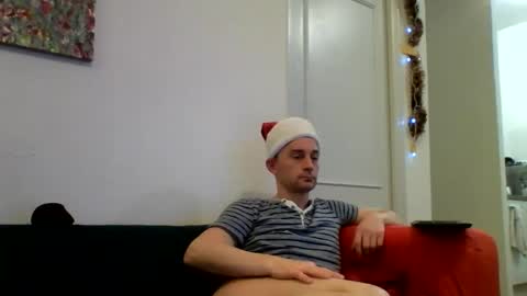 Snapshot of stephdusud30 chatting on 12-25-24, 10:16 stephane online show from 12-25-24, 10:16