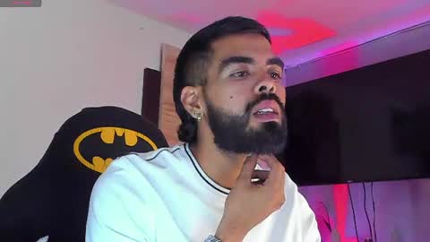 Snapshot of stephenbrown_ chatting on 08-02-26, 01:48 ................ online show from 08-02-26, 01:48