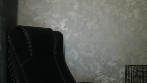 Snapshot of stephiepink chatting on 11-18-25, 11:47 Grace online show from 11-18-25, 11:47