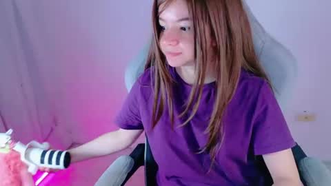 Snapshot of stephybrown chatting on 08-02-26, 02:10 stephy online show from 08-02-26, 02:10