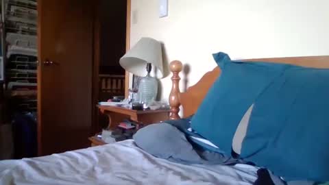 Ian23602 online show from 10-16-25, 12:28