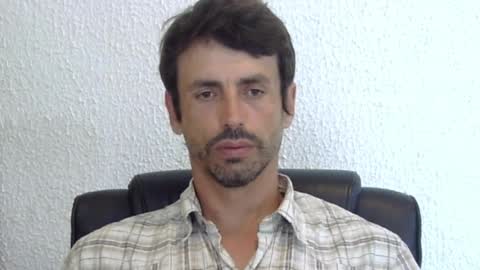 Snapshot of sterling_archer_24 chatting on 12-25-24, 07:02 sterling_archer_24 online show from 12-25-24, 07:02