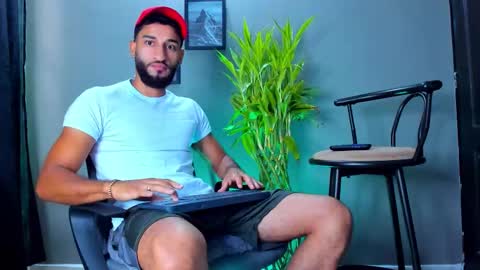 Snapshot of stev_velez chatting on 02-01-26, 02:48 Steve online show from 02-01-26, 02:48