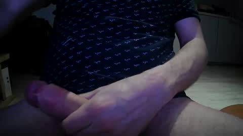 Snapshot of steve9925 chatting on 02-27-25, 04:10 steve9925 online show from 02-27-25, 04:10