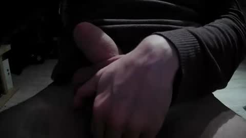 Snapshot of steve9925 chatting on 10-10-25, 02:05 steve9925 online show from 10-10-25, 02:05