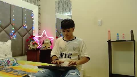 Steve Hotman  online show from 04-29-26, 07:42