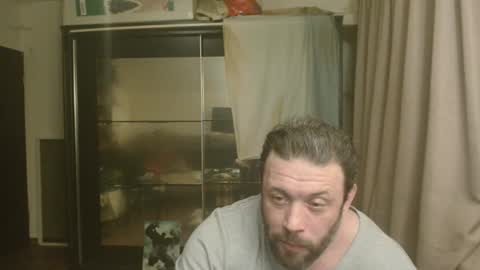 Snapshot of stevebulkzor chatting on 04-21-26, 12:01 Steve Oakenshield son of John son of Vasyl online show from 04-21-26, 12:01