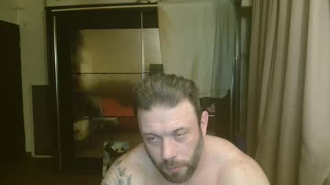 Snapshot of stevebulkzor chatting on 05-12-26, 08:39 Steve Oakenshield son of John son of Vasyl online show from 05-12-26, 08:39