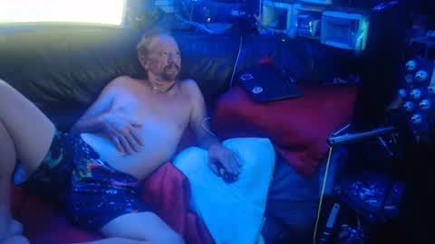 Snapshot of stevemiller0973 chatting on 06-24-26, 10:14 TheCapt. online show from 06-24-26, 10:14