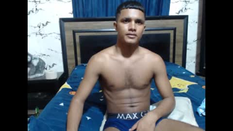 Snapshot of steven_big_dick23 chatting on 12-10-24, 01:32 Steven online show from 12-10-24, 01:32