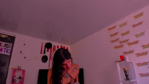 Snapshot of stevenfortaniax chatting on 09-26-25, 02:54 TANIA-STEVEN online show from 09-26-25, 02:54