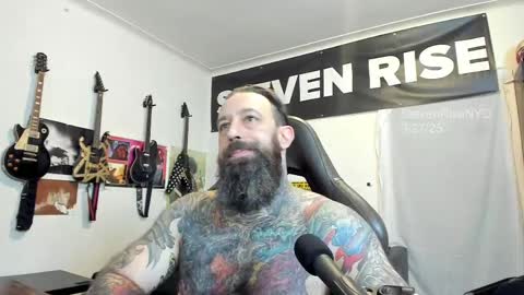 Snapshot of stevenrisenyc chatting on 09-27-25, 01:27 StevenRiseNYC online show from 09-27-25, 01:27
