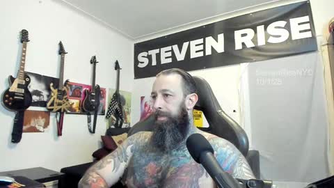 Snapshot of stevenrisenyc chatting on 10-02-25, 12:17 StevenRiseNYC online show from 10-02-25, 12:17