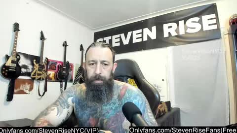 Snapshot of stevenrisenyc chatting on 10-09-25, 01:03 StevenRiseNYC online show from 10-09-25, 01:03