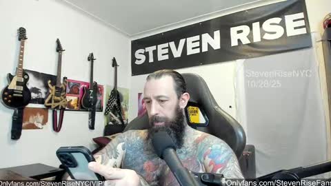 Snapshot of stevenrisenyc chatting on 10-29-25, 01:52 StevenRiseNYC online show from 10-29-25, 01:52