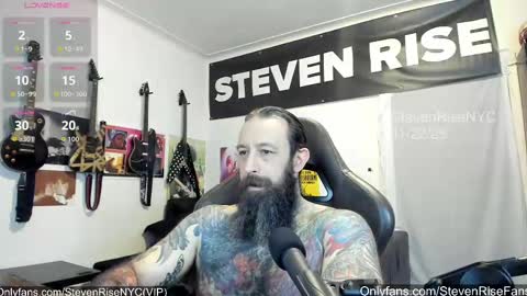 Snapshot of stevenrisenyc chatting on 11-23-25, 01:11 StevenRiseNYC online show from 11-23-25, 01:11