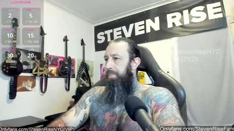 Snapshot of stevenrisenyc chatting on 11-25-25, 12:27 StevenRiseNYC online show from 11-25-25, 12:27
