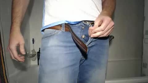 Snapshot of steveo_85 chatting on 01-16-26, 11:47 white beef online show from 01-16-26, 11:47