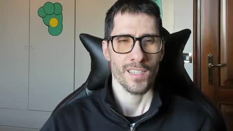 Snapshot of stevex870 chatting on 03-04-25, 03:15 Steve online show from 03-04-25, 03:15