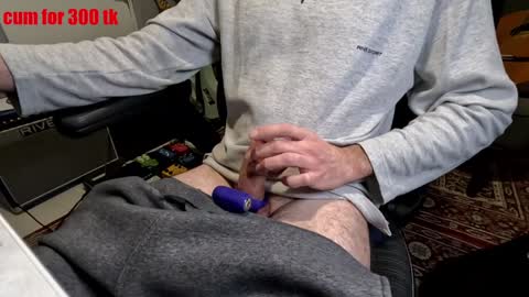 Snapshot of stevie_grey chatting on 12-15-24, 08:25 stevie_grey online show from 12-15-24, 08:25