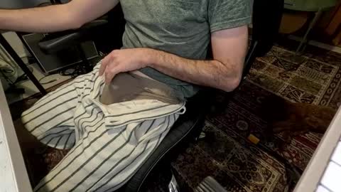 Snapshot of stevie_grey chatting on 09-22-25, 01:35 stevie_grey online show from 09-22-25, 01:35