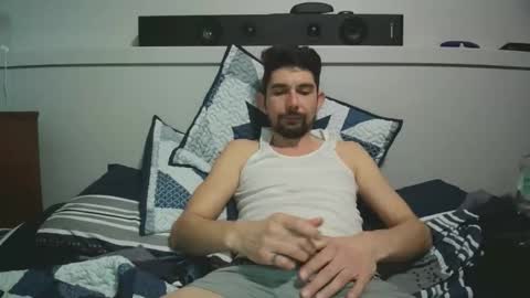 Snapshot of steviecombes01 chatting on 04-02-26, 01:47 steviecombes01 online show from 04-02-26, 01:47