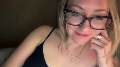 StevieGirl4U online show from 02-01-25, 08:29