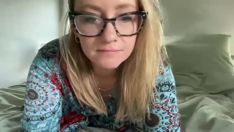 StevieGirl4U online show from 02-04-25, 05:12