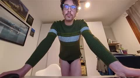 Snapshot of sti270452 chatting on 12-10-24, 04:17 Jenk online show from 12-10-24, 04:17