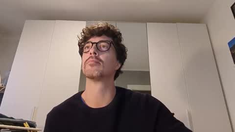 Snapshot of sti270452 chatting on 10-29-25, 02:41 Jenk online show from 10-29-25, 02:41