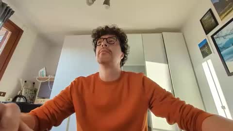 Snapshot of sti270452 chatting on 11-08-25, 02:39 Jenk online show from 11-08-25, 02:39