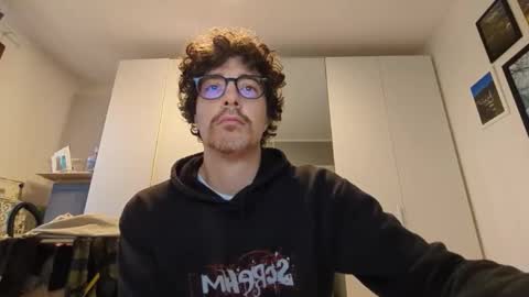 Snapshot of sti270452 chatting on 01-06-26, 02:10 Jenk online show from 01-06-26, 02:10