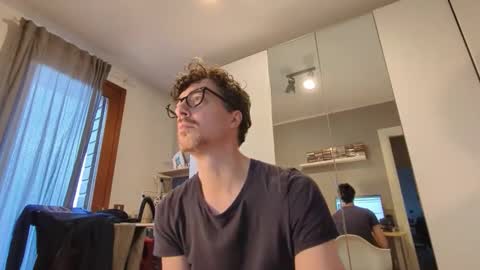 Snapshot of sti270452 chatting on 02-10-26, 03:05 Jenk online show from 02-10-26, 03:05