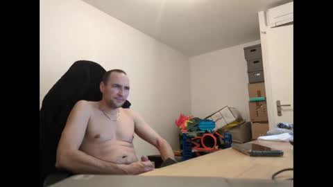 Snapshot of stickolive1 chatting on 02-24-26, 11:25 stickolive1 online show from 02-24-26, 11:25