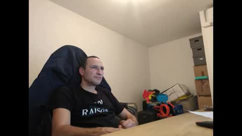 Snapshot of stickolive1 chatting on 03-08-26, 10:46 stickolive1 online show from 03-08-26, 10:46