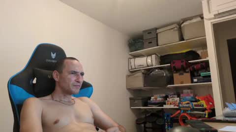 stickolive1 online show from 06-17-26, 09:16