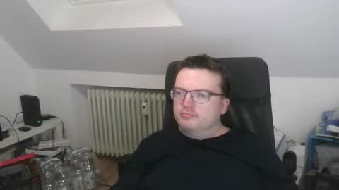 Snapshot of still_alive1985 chatting on 01-15-26, 09:18 Oliver online show from 01-15-26, 09:18