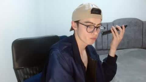 Snapshot of stiv_grant chatting on 05-14-26, 12:39 stiv_grant online show from 05-14-26, 12:39