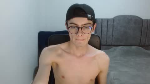 Snapshot of stiv_grant chatting on 06-03-26, 11:32 stiv_grant online show from 06-03-26, 11:32