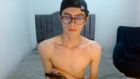 Snapshot of stiv_grant chatting on 06-12-26, 01:10 stiv_grant online show from 06-12-26, 01:10