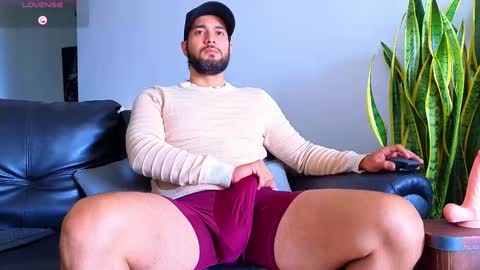 Snapshot of stiven_montiel chatting on 10-05-25, 03:10 Stiven Montiel online show from 10-05-25, 03:10