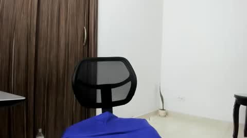 stiven_trainer online show from 05-01-26, 03:44