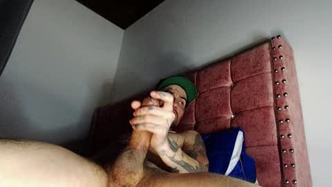 Snapshot of stivenunivers996 chatting on 12-14-25, 12:16 stiven online show from 12-14-25, 12:16