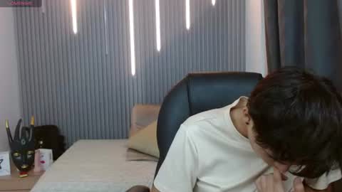Stiwen online show from 06-15-26, 01:35