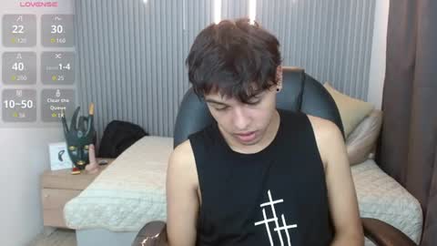 Stiwen online show from 06-17-26, 02:51