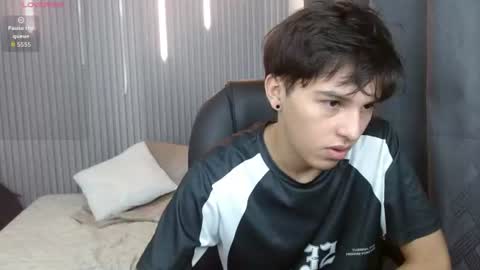 Stiwen online show from 06-22-26, 01:52