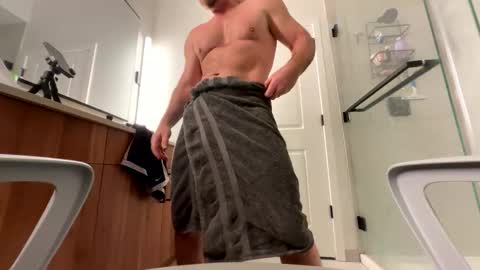Snapshot of stlhotwifeguy chatting on 02-27-25, 07:04 stlhotwifeguy online show from 02-27-25, 07:04