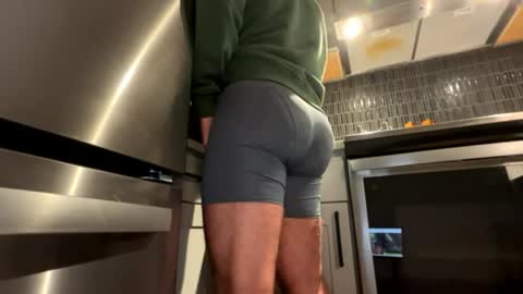 stlhotwifeguy online show from 06-27-26, 04:12