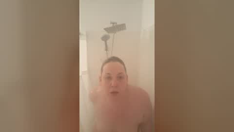 Snapshot of stoned2dabones666 chatting on 07-19-26, 06:06 Haily online show from 07-19-26, 06:06