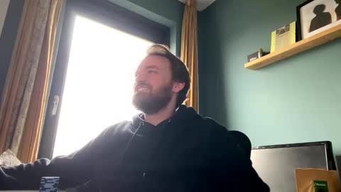 Snapshot of stonednboner chatting on 02-12-25, 11:18 Stonerboner online show from 02-12-25, 11:18